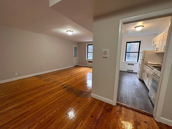 4th image of 84-25 Elmhurst Ave #1BB