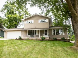 1312 Julia St, Okoboji, IA 51355