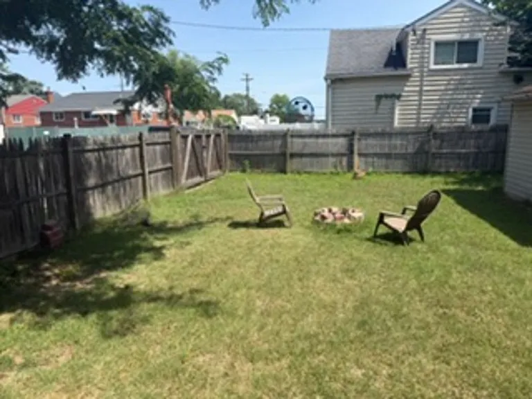 237 Asbury Rd — Photo 14