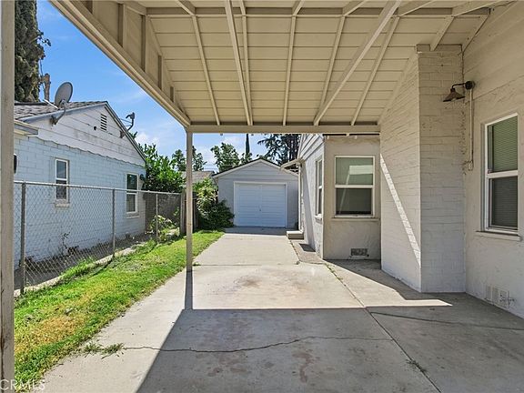 5th image of 337 Camellia Way