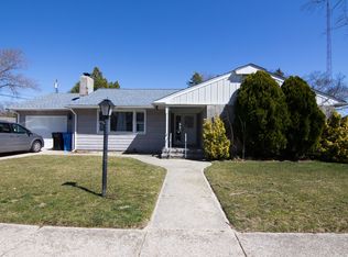 17 Randolph Blvd, Marmora, NJ 08223