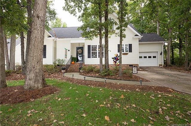 1st image of 284 Kirkstone Ln