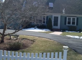 105 Newport Ln, Osterville, MA 02655