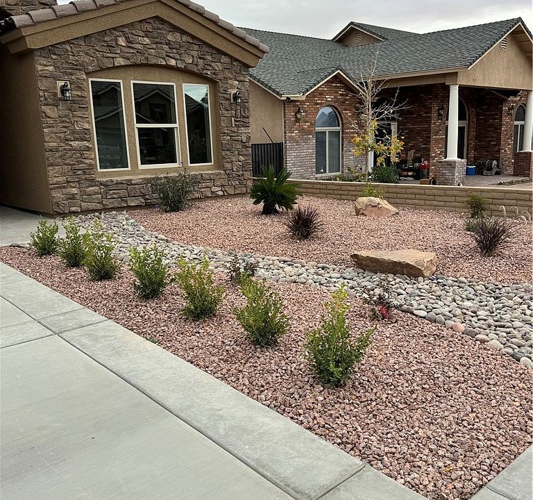 2nd image of 704 Country Club Drive