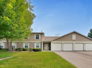 310 Crestview Dr Unit A, Wauconda, IL 60084