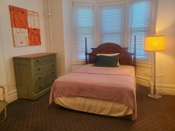 702 Washington St, Easton, PA 18042