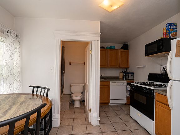 3rd image of 803 W 20th St APT 3