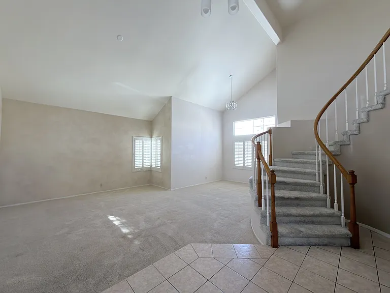 7620 Marluna Ct — Photo 4