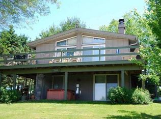 S1269 Remington Dr, La Valle, WI 53941