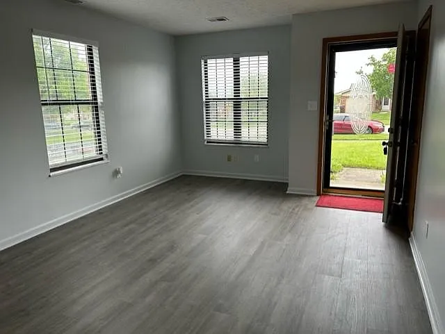 4261 Mallard Ct — Photo 6