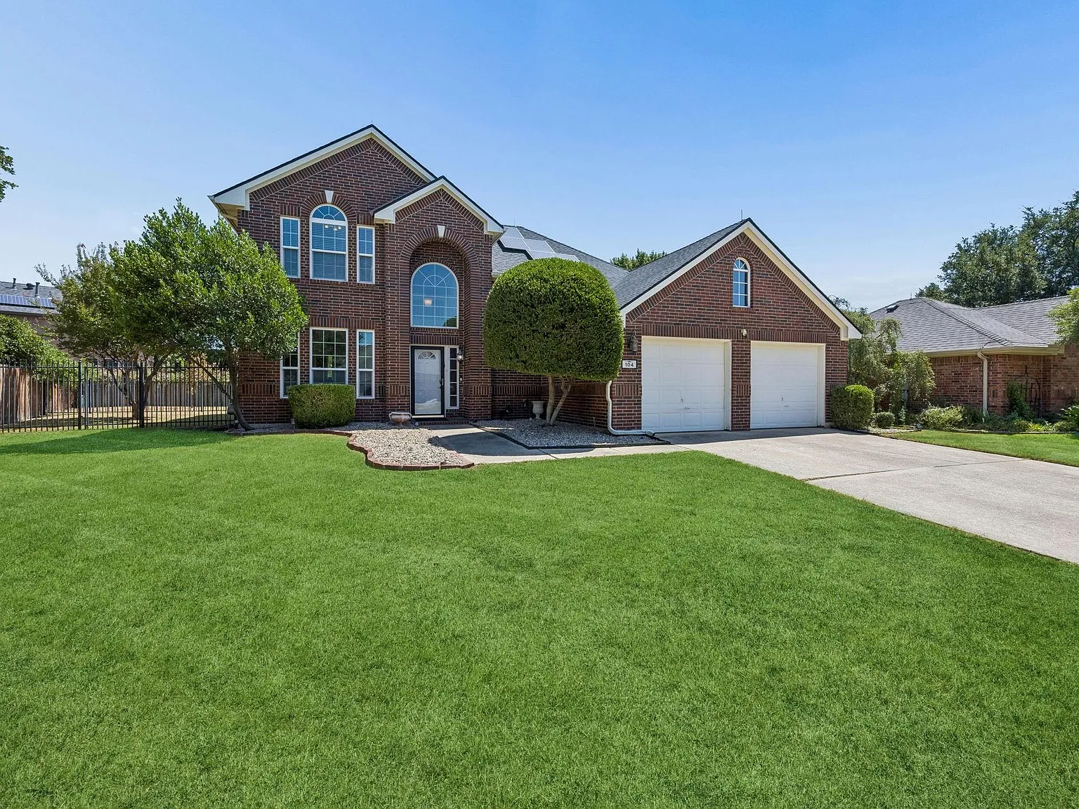 4 bed, 2220 sqft, $3,500 — Photo 1