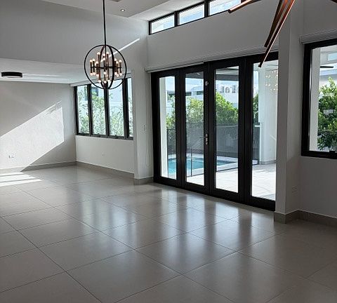 3rd image of Voglar Residences At Rio #51