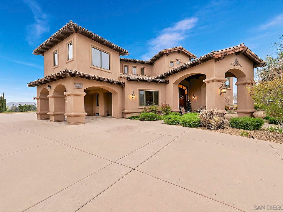 1st image of 16204 Daza Dr