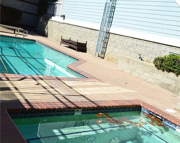 5841 Etiwanda Ave — Photo 25