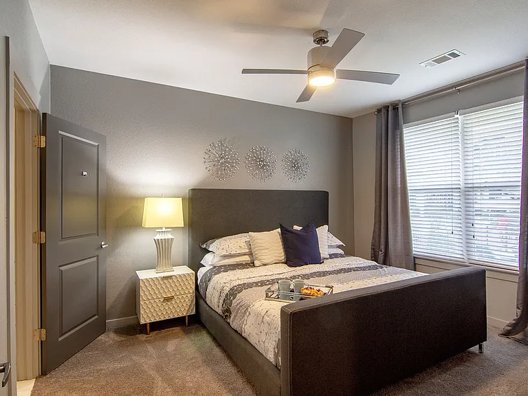 The Pointe North Hills — Photo 3