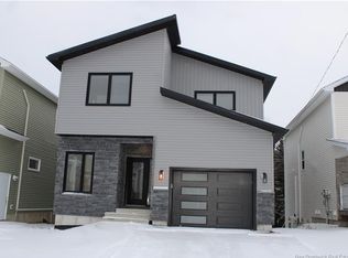 63 Weavers Way, Fredericton, NB E3A3P8