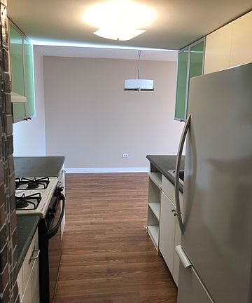 4th image of 500 Redondo Dr APT 305