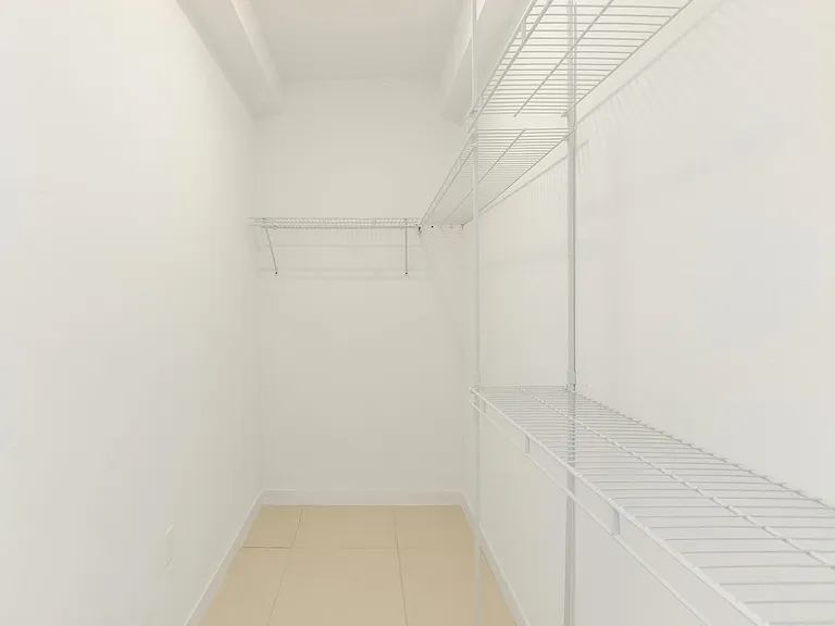 Miami lifestyle at a rate you can afford! — Photo 10