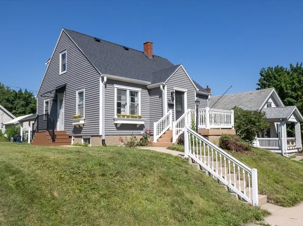 1675 N Algona St, Dubuque, IA 52001