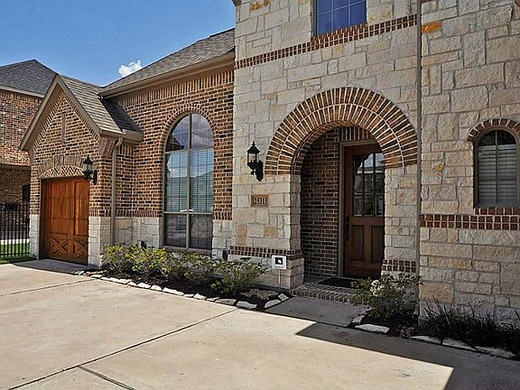 This home has all of the bells and whistles of a Highland Home. Stained cedar garage doors (3 car garage), accent lighting, stone elevation, 4 side brick and more.