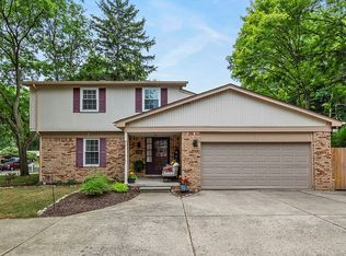 2161 Topaz Dr, Troy, MI 48085