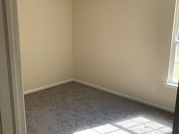 5th image of 112 Taylors Ct