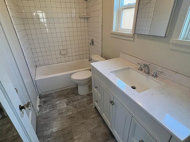 616 E Church St #E — Photo 4