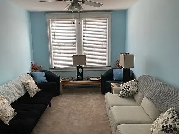 2 bed, 800 sqft, $1,900 — Photo 4