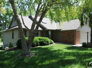 4101 Quail Pointe Ter, Lawrence, KS 66047