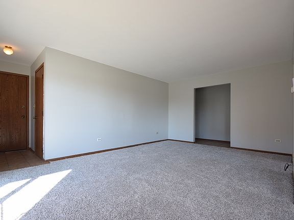 2nd image of 15824 Peggy Ln #3