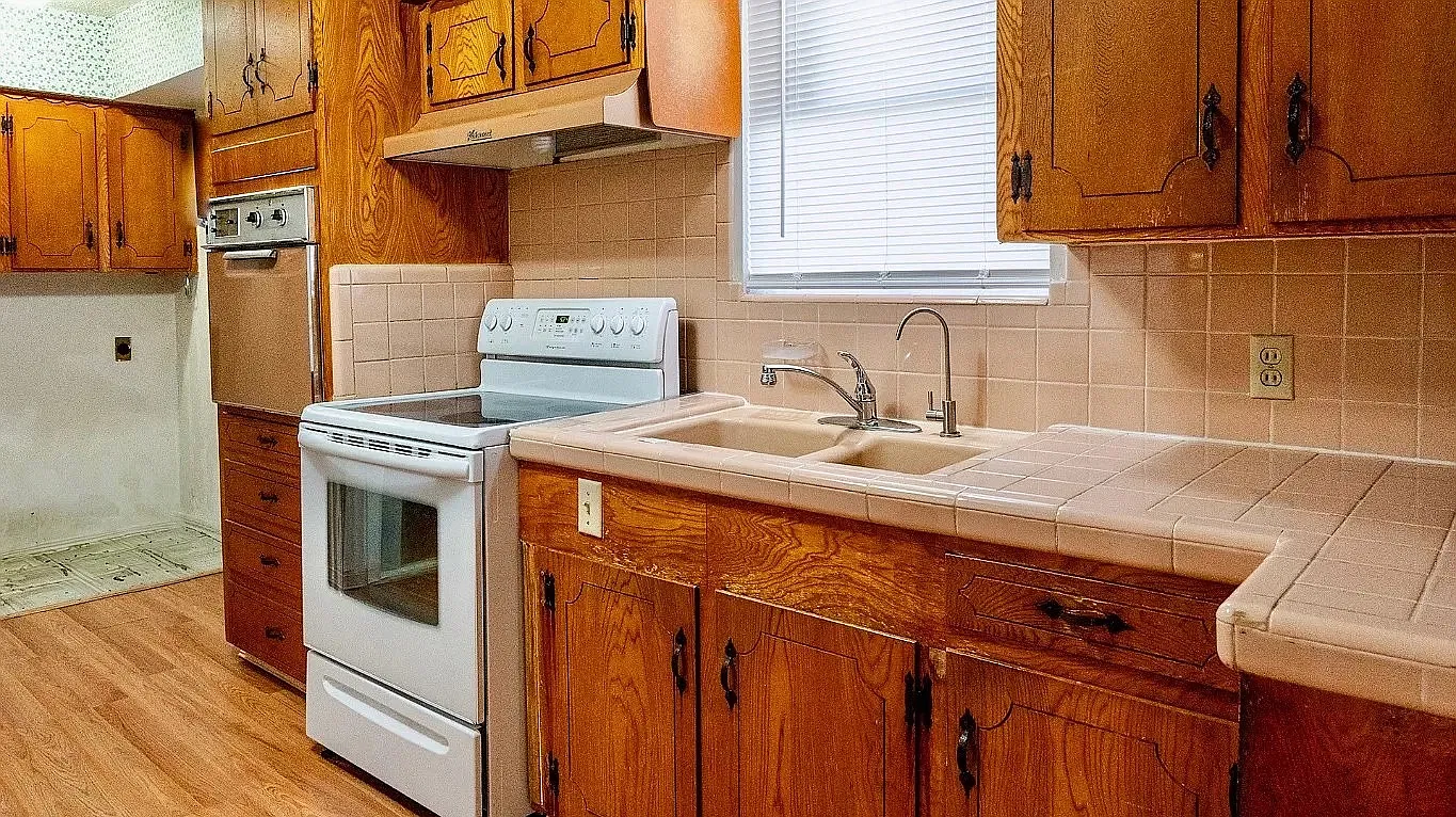 3 bed, 1342 sqft, $1,600 — Photo 4