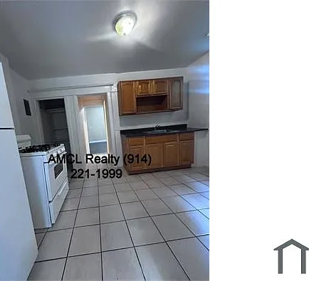 3 bed, $2,600 — Photo 3