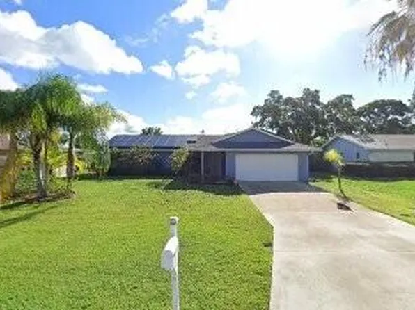 465 SE Asbury Lane, Port St Lucie, FL 34983