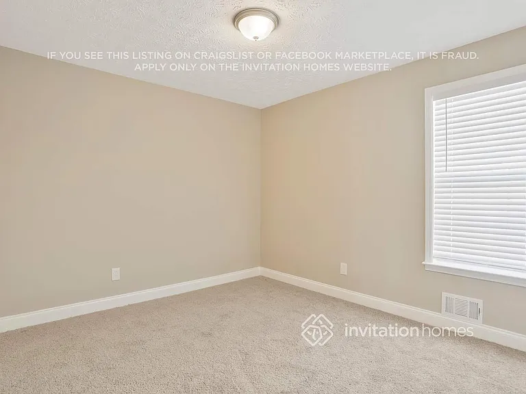 300 Jasmine Dr — Photo 16