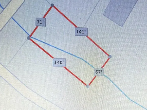 68 Memorial Dr, Barnegat, NJ 08005