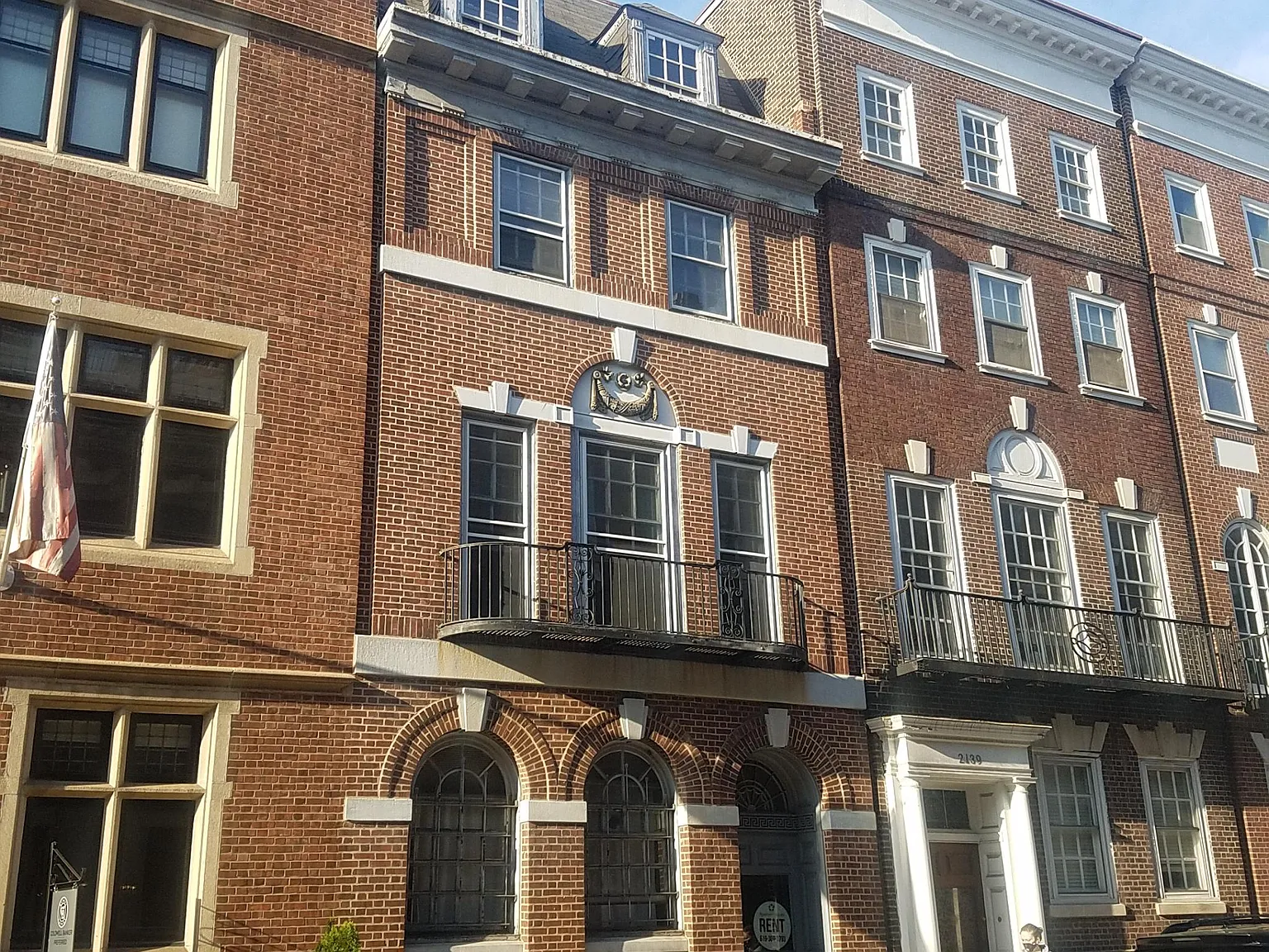 3 bed, 1000 sqft, $2,995 — Photo 4