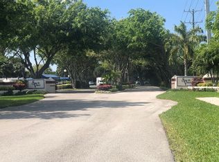 360 NW 67th St APT 105, Boca Raton, FL 33487