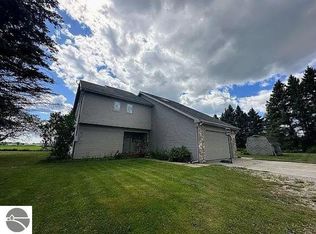 110 S Rempert Rd, Tawas City, MI 48763