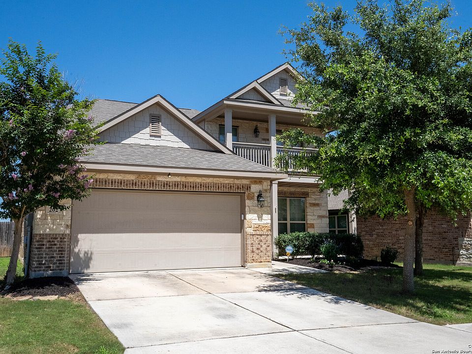 1st image of 202 FERNWOOD DR