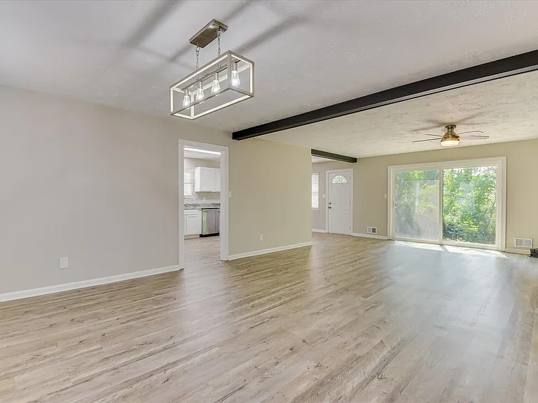 3339 Sugar Mill Rd — Photo 8