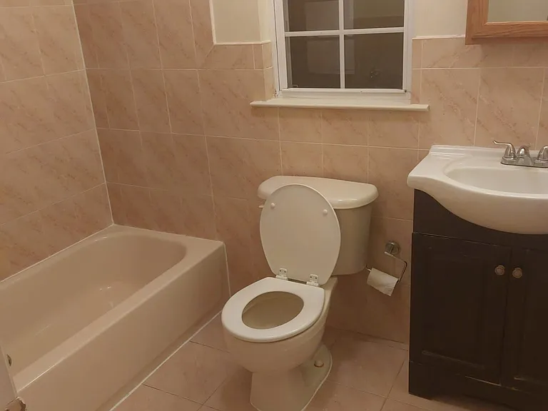 34-36 Vernon Ave #2 — Photo 1
