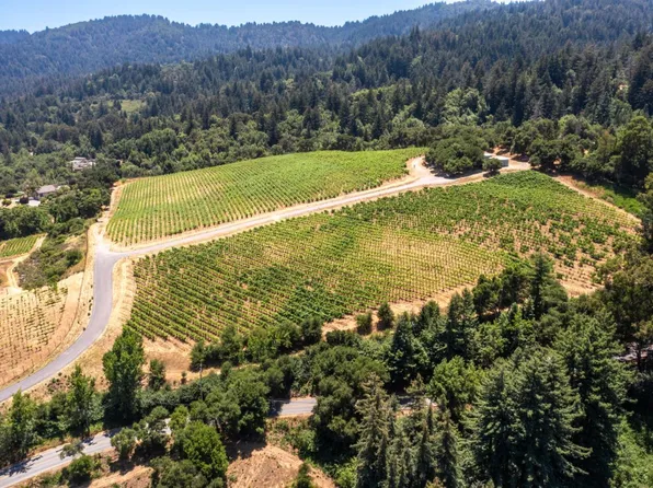 18650 Black Rd, Los Gatos, CA 95033