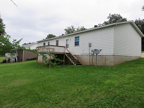 4th image of 1307 N College Ave