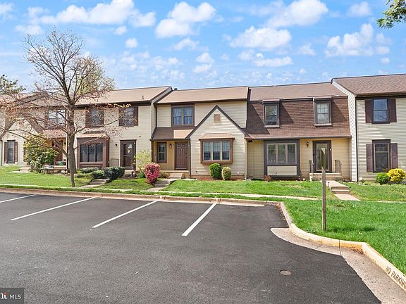 4th image of 19 Jermyn Ct