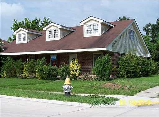 2nd image of 3501 Lang St