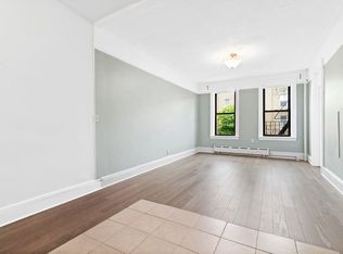 3163 35th St APT 2A, Astoria, NY 11106