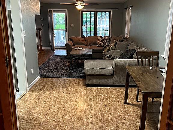 5th image of 1406 Dallas St