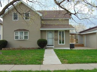 207 5th Ave, Grinnell, IA 50112