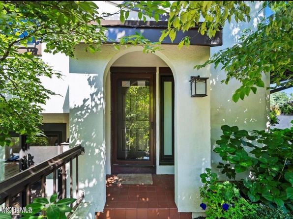 85 Tower Hill Dr #608