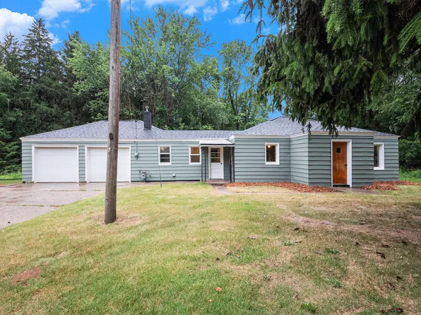 7058 Fillmore St, Allendale, MI 49401